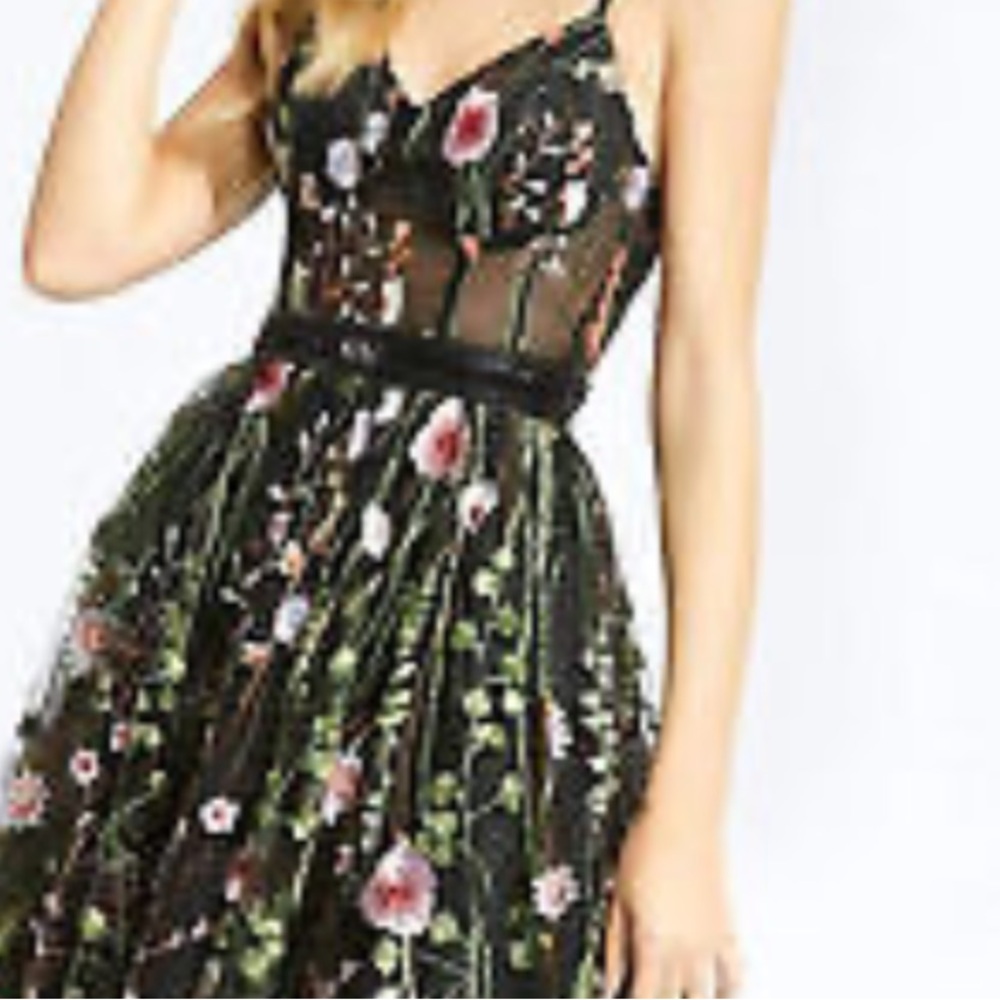 ✔️#65B BNWT MAC DUGGAL FLORAL EMBROIDERED SRESS #12345 - Picture 6 of 8